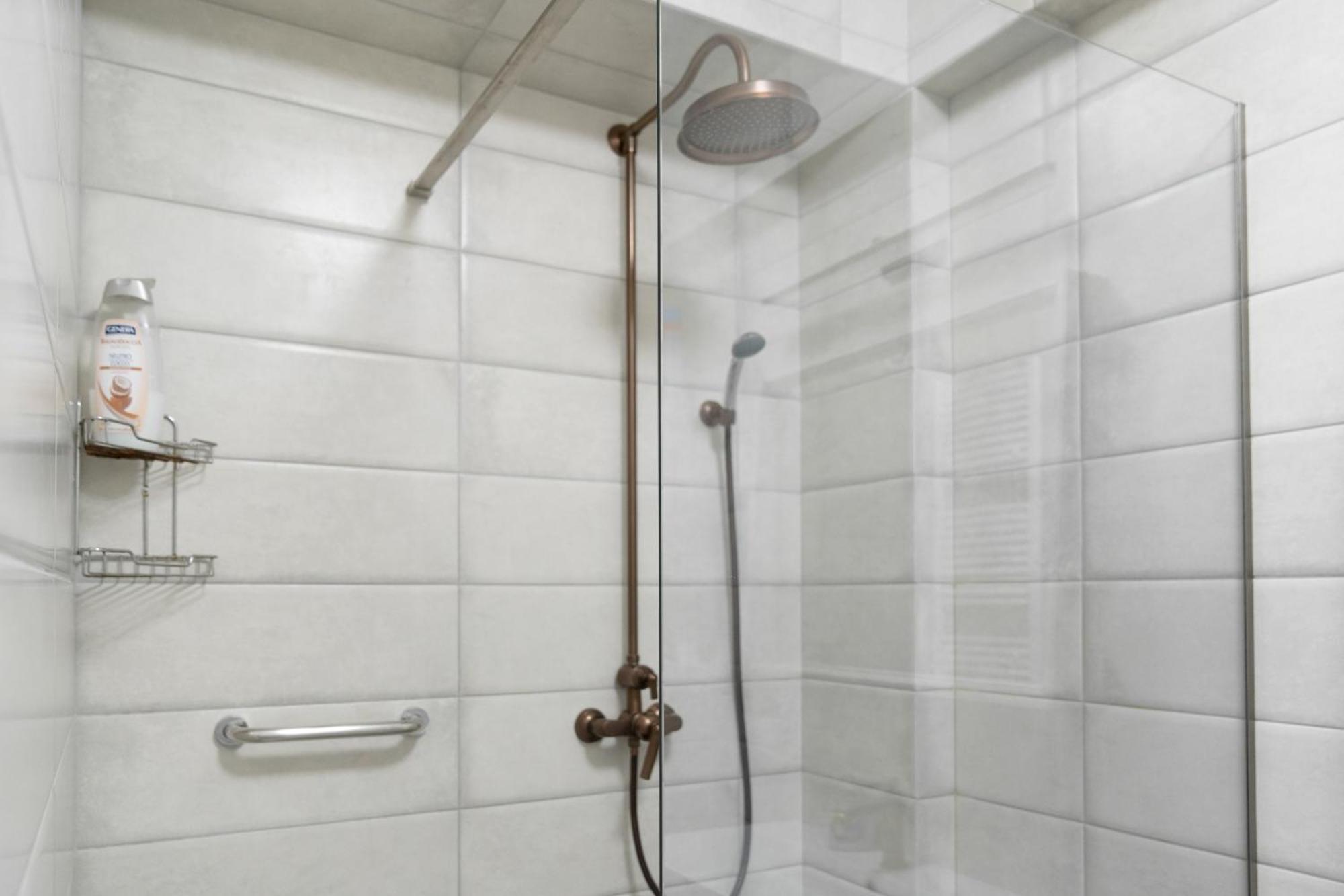 Glass New Apartments Ultracentral Chişinǎu Buitenkant foto