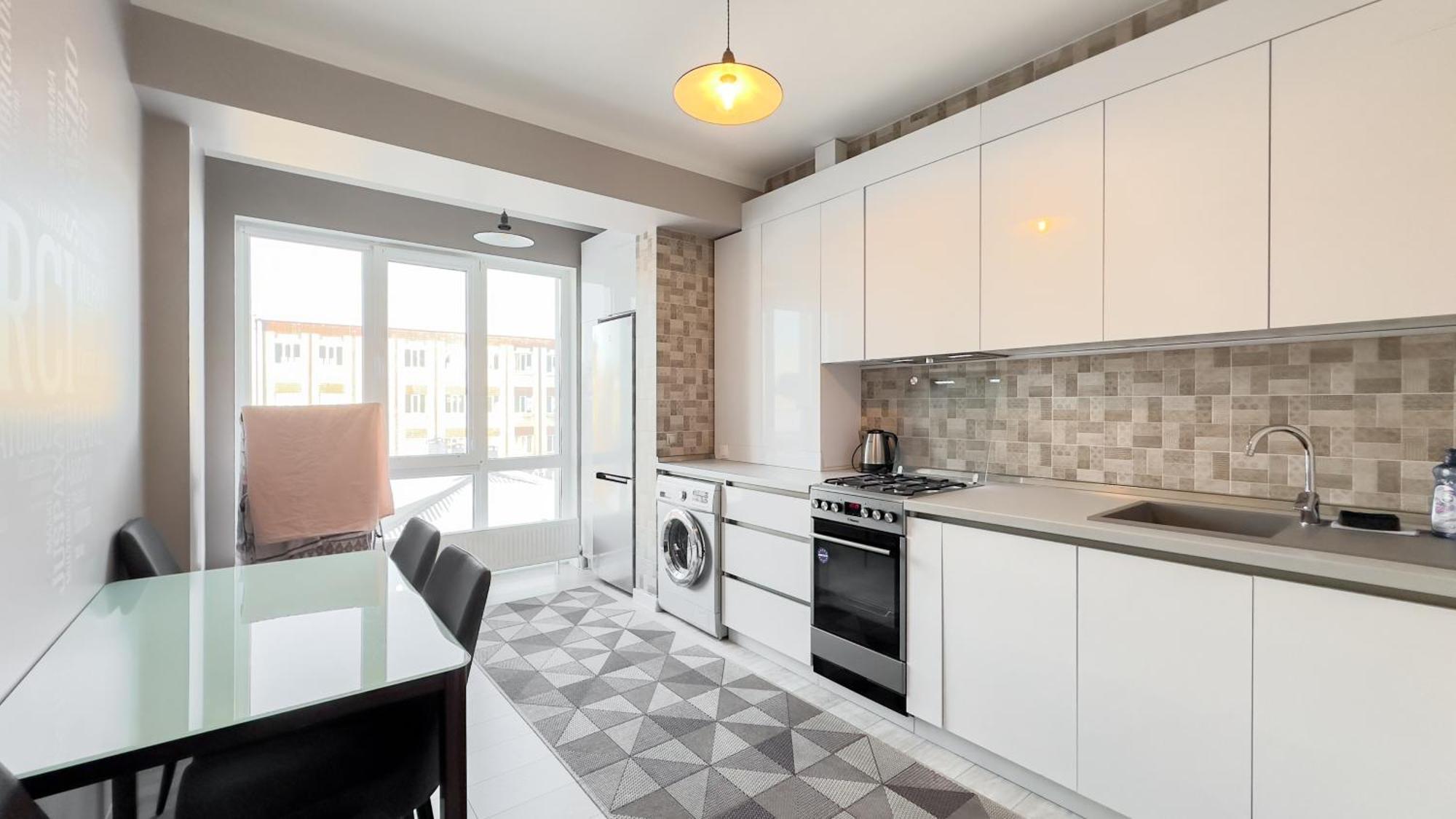 Glass New Apartments Ultracentral Chişinǎu Buitenkant foto