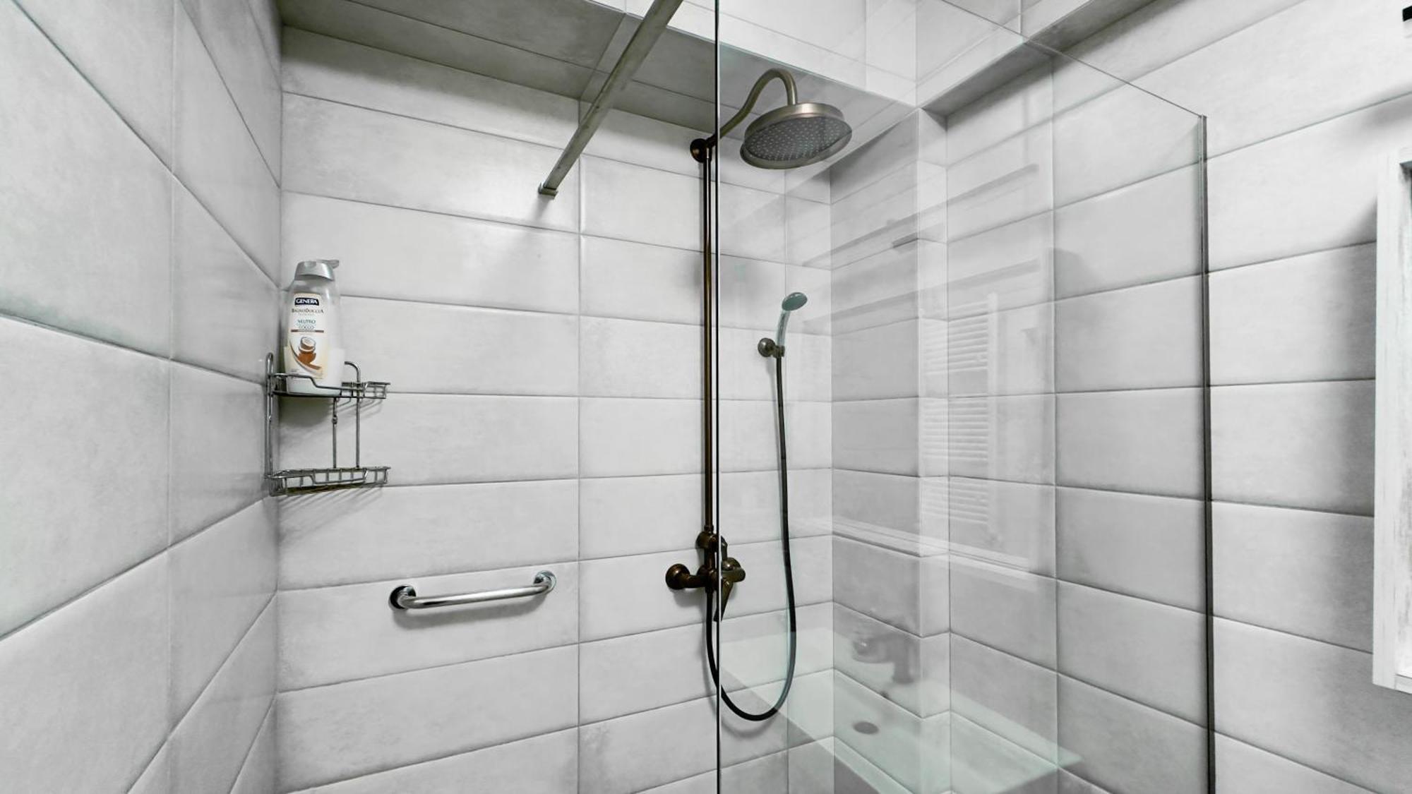 Glass New Apartments Ultracentral Chişinǎu Buitenkant foto