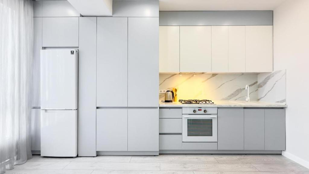 Glass New Apartments Ultracentral Chişinǎu Buitenkant foto