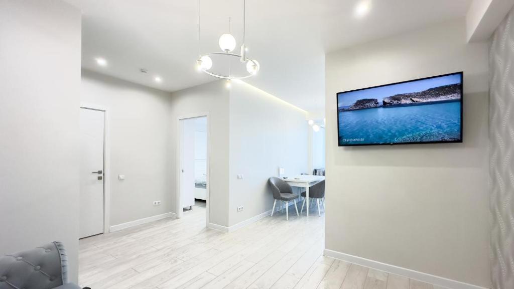 Glass New Apartments Ultracentral Chişinǎu Buitenkant foto