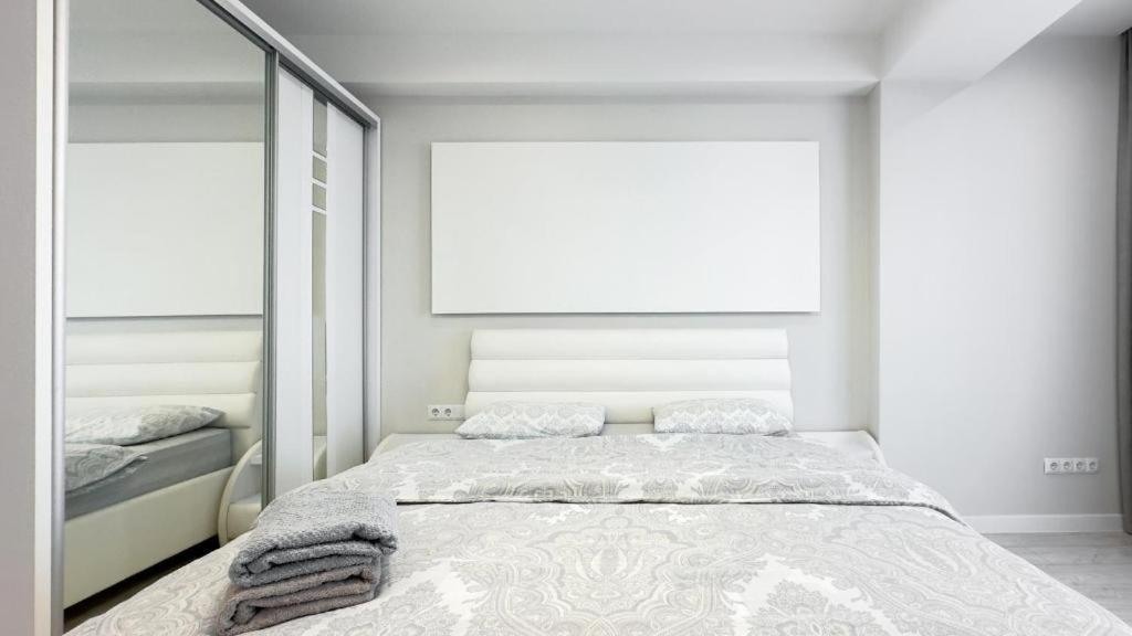 Glass New Apartments Ultracentral Chişinǎu Buitenkant foto